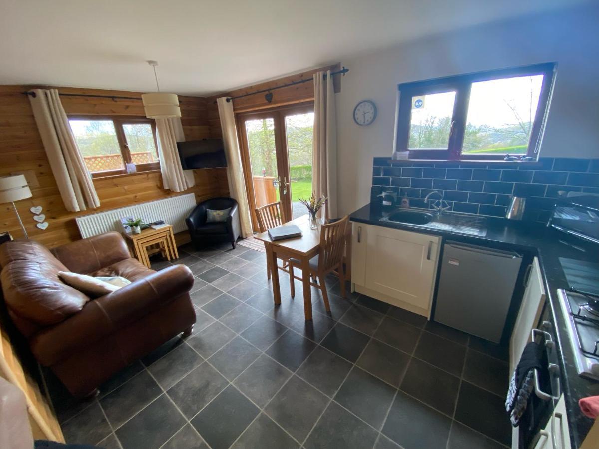 Swansea Log Cabin Pontardawe 외부 사진